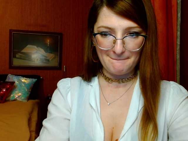 Fényképek tastyAriel Sweet and yet dang naughty ;) #innocentface #sweet #petite #glasses #fetish #natural #domina #teaser #cfmn #joi #cei #cbt #sph