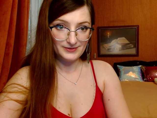 Fényképek tastyAriel Sweet and yet dang naughty ;) #innocentface #sweet #petite #glasses #fetish #natural #domina #teaser #cfmn #joi #cei #cbt #sph