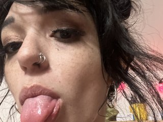 Erotikus videocsevegés Tastycakes999