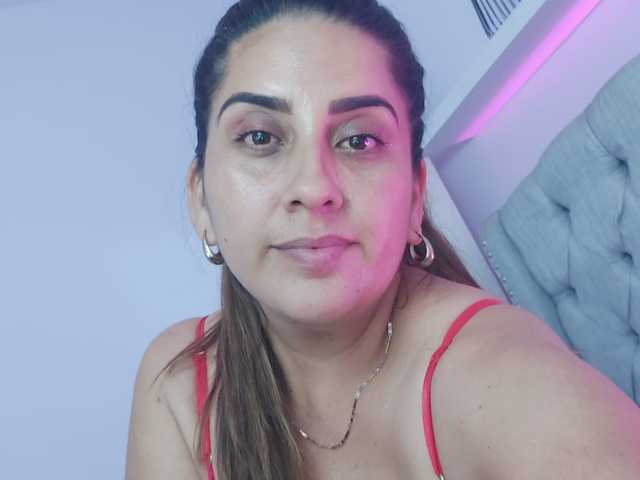 A profil fényképe Tata-hot
