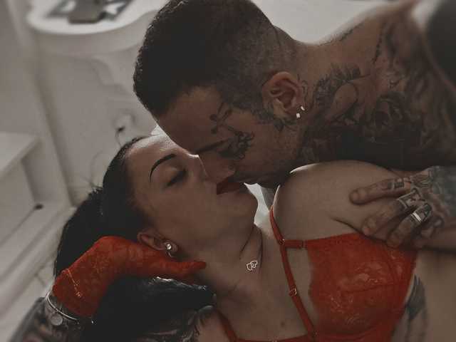 A profil fényképe TattooedCouple
