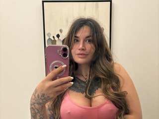 Erotikus videocsevegés Tattoogirlalina