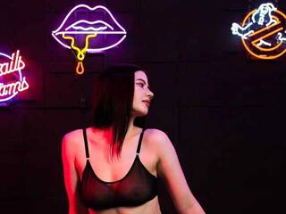 Erotikus videocsevegés TayaYumm