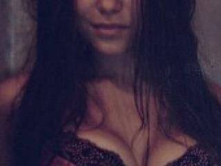 Erotikus videocsevegés taylorx1