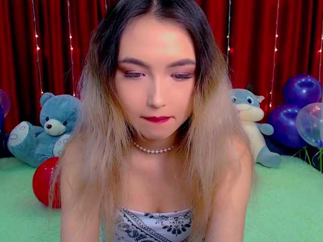 Fényképek TeaRose12 Heyy everyone! I`m inviting you all to my birthday party today٩(◕‿◕｡)۶ it would be fuun! #asian #new #mistress #joi #cei #cute