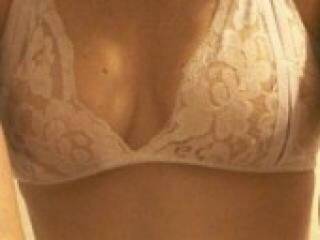 Erotikus videocsevegés tellove