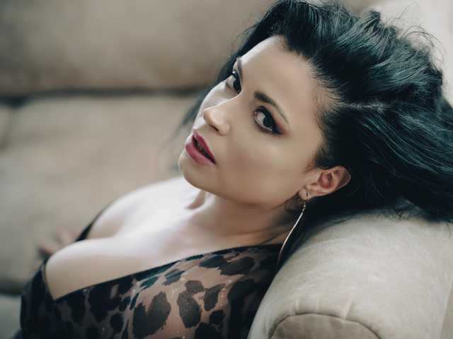 A profil fényképe TessDiamonds