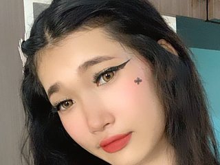Erotikus videocsevegés ThaiMasseuse18