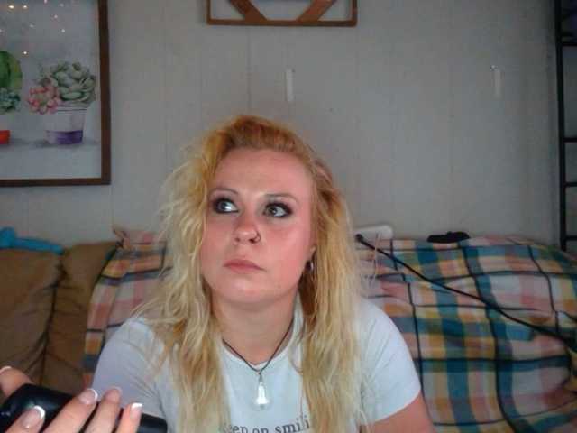 Sugárzási képernyőképek TheGirlfromtheinternet