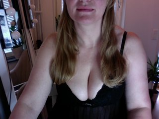 Erotikus videocsevegés TheGirlNextDoor1