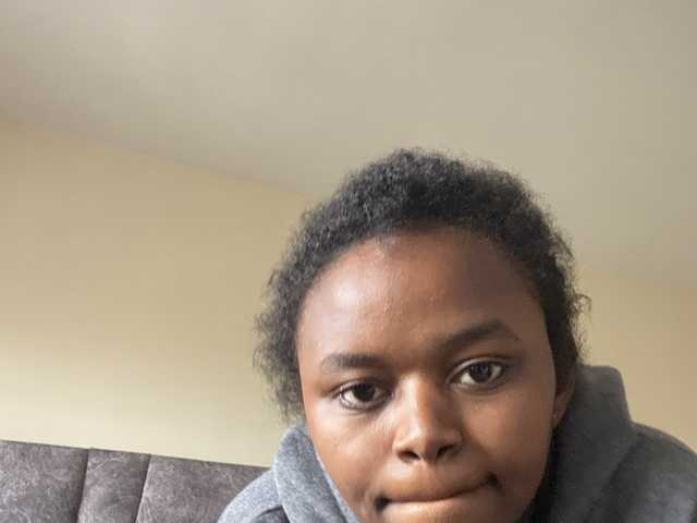A profil fényképe Thekarlyn