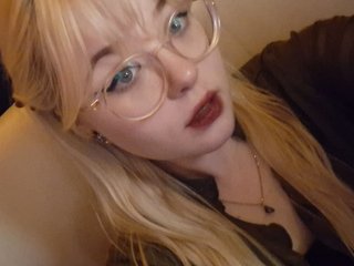 Erotikus videocsevegés TheressaLippi