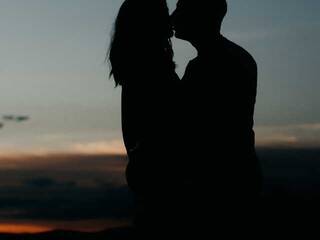 Erotikus videocsevegés ThoseofTenseSex