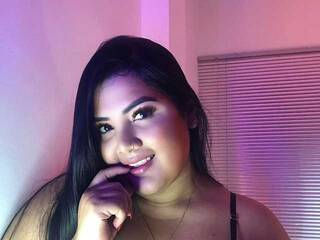 Erotikus videocsevegés TINAHILLS