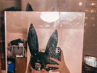 Erotikus videocsevegés Tinulka-11