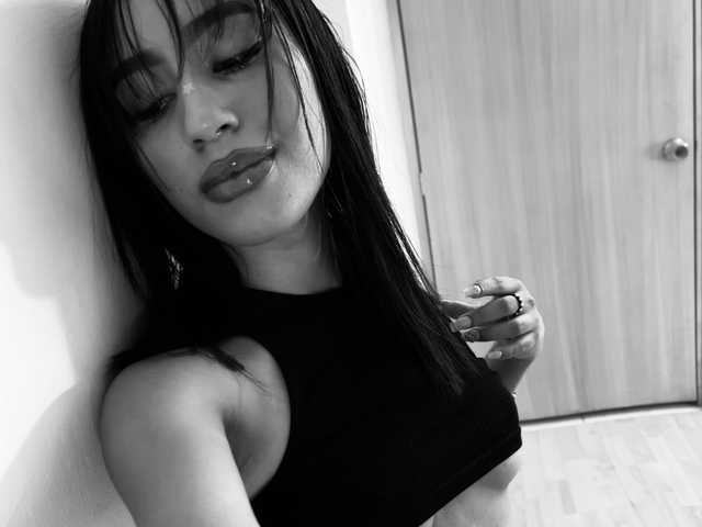 A profil fényképe tiny-sarah1