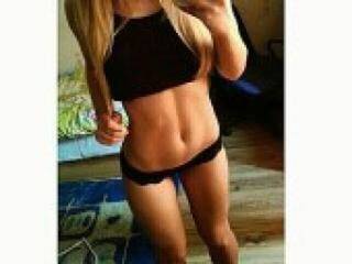 Erotikus videocsevegés tiny24