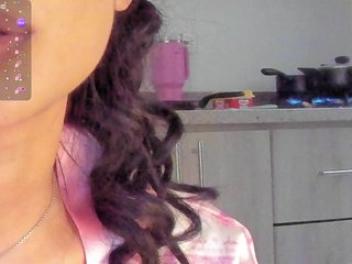 Erotikus videocsevegés Tinny111