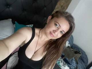 Erotikus videocsevegés titsparadise