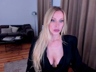 Erotikus videocsevegés ToxicBlonde