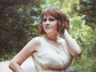 Erotikus videocsevegés triadakiss