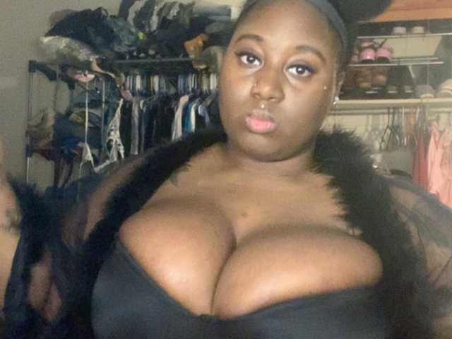 Fényképek TuttiCakes BBW Chilling