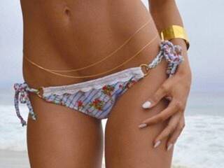 Erotikus videocsevegés uc4y_cekc