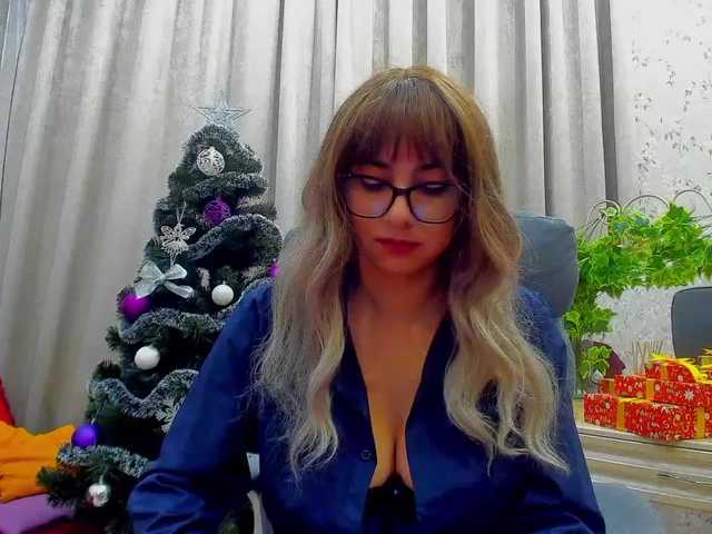 Fényképek Ur-Angel today are happy day ) Check my tip menu and also games ) Also i can make show here ) snap 399 , boobs 99 , toples stay 3 min 222 and many another things ) Lets have fun