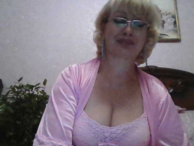 Fényképek _mamasita_ Greetings, my dears: * Welcome im my room. I will be glad to your attention and gifts :)