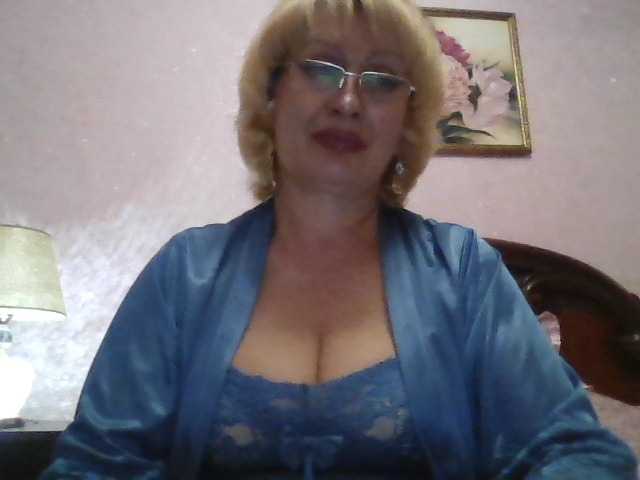 Fényképek _mamasita_ Greetings, my dears: * Welcome im my room. I will be glad to your attention and gifts :) I'm collecting tokens for a better camera. Need @remain :*