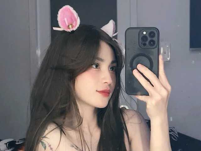 A profil fényképe HotKitty