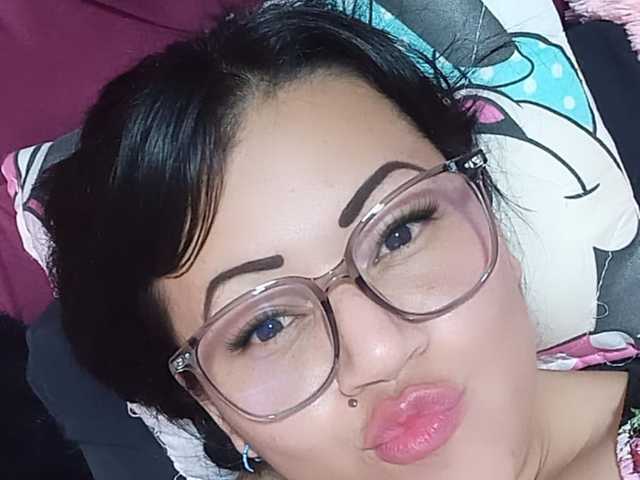 A profil fényképe valentina-jones