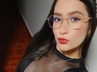 Erotikus videocsevegés ValeriePratt