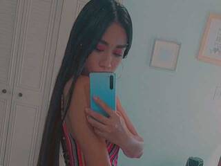 Erotikus videocsevegés ValerieWhite