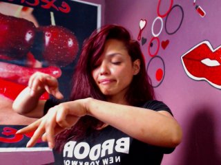 Fényképek vally-26 show danceHey guys welcome to my room hope to have fun with you #cum #ass #squirt #dance hot #lush #pvt #c2c