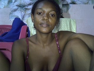 Erotikus videocsevegés VALLYRAZ