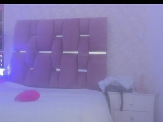 Erotikus videocsevegés VayoLeen