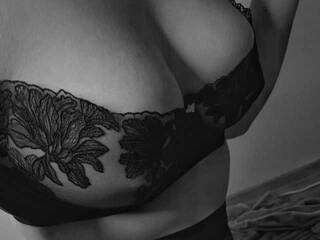 Erotikus videocsevegés velvet2219