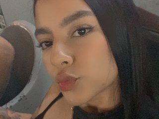 Erotikus videocsevegés velvettangell