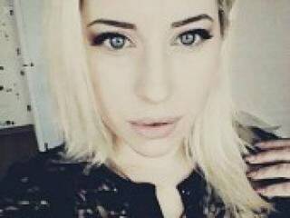 Erotikus videocsevegés veneraqq