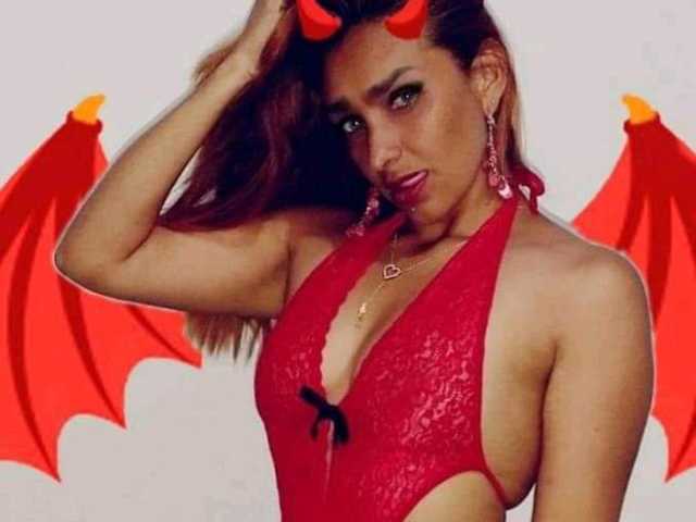 A profil fényképe Venus-x