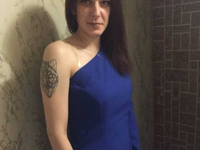A profil fényképe verabrunette