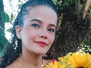 Erotikus videocsevegés Veya_runa01