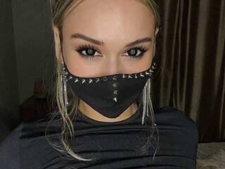 Erotikus videocsevegés Verunyaa