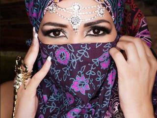 Erotikus videocsevegés VictoriaMayeer