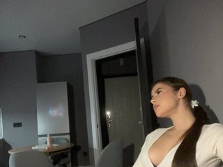 Erotikus videocsevegés VikaAndMilana