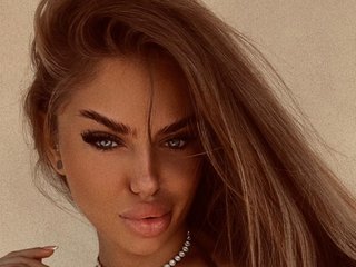 Erotikus videocsevegés VikaFever