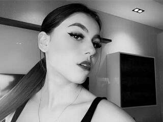 Erotikus videocsevegés ViolaKiss