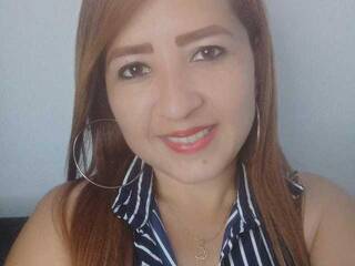 Erotikus videocsevegés Violetajamess