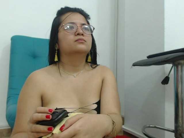 Fényképek Violetaloving hello lovers im violeta fun girl with big ass make me wet and show naked --LUSH ON --MAKE ME MOAN buy controle me toy and make me cum *i love roleplay and play oil * i do anal squrit and play pussy *I HAVE BIG CURVES AND CUTEFEET